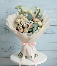 Букет цветов из:  Розы и Лизиантусы в Рахманово