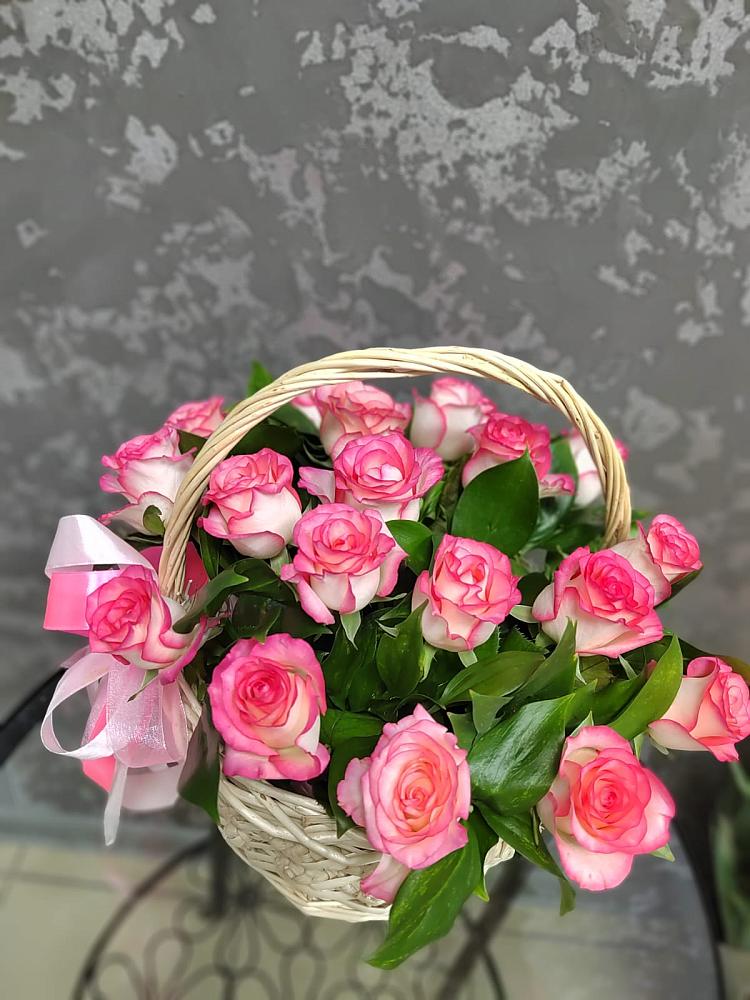 Цветочная композиция из Розы в корзине в Рахманово