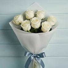 Букет 7 Белых роз Эдлесс Лав в Рахманово