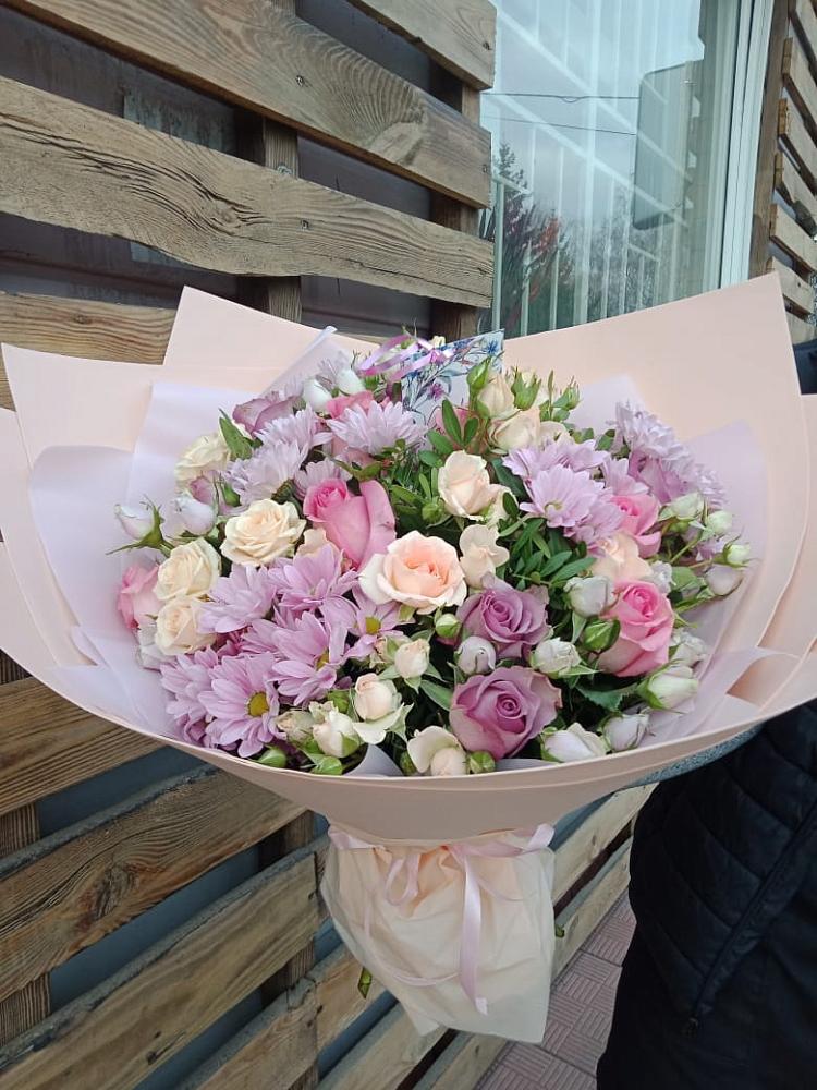 Букет цветов из: Розы и Хризантемы в Рахманово