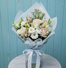 Букет цветов из:  Розы и Лизиантусы в Рахманово